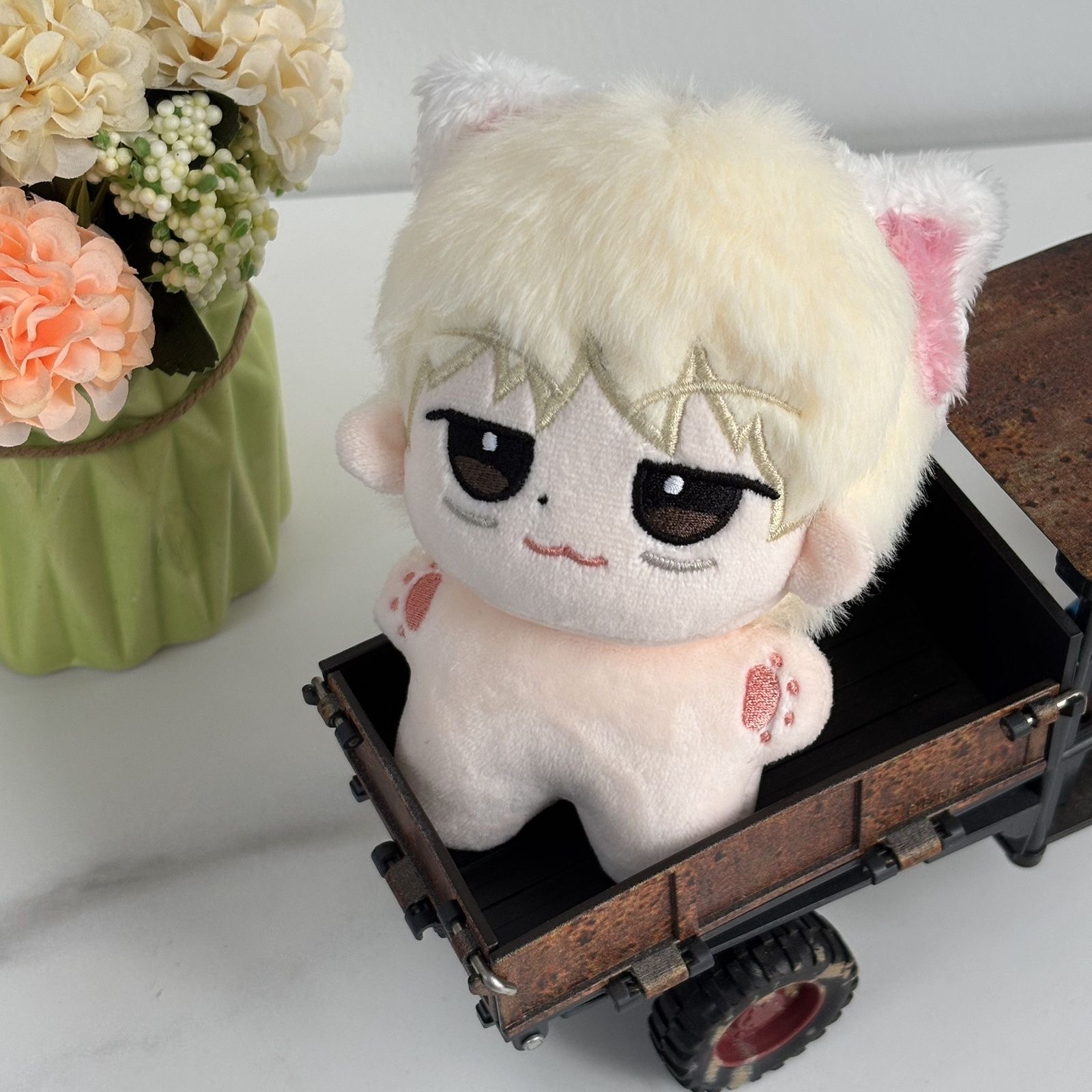 First release: TOMORROWXTOGETH - Anime Doll Cosplay 评论和价格